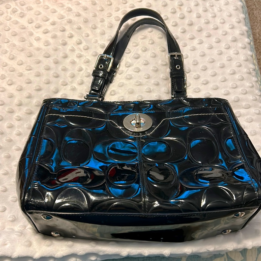 Black patent leather Coach shoulder bag